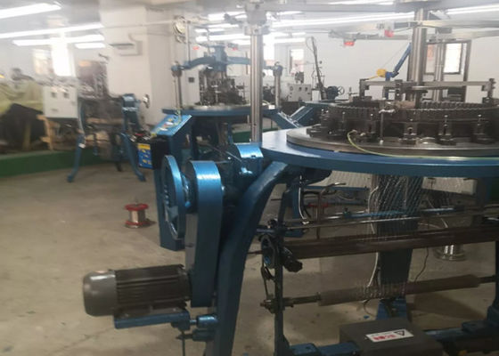 Przemysłowy filtr z siatki drukowanej z okrągłym otworem 2*2 mm i próbką